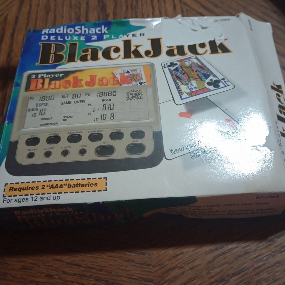 Radio Shack Black Jack Deluxe 2 Player Handheld Electronic Card Game, WORKS